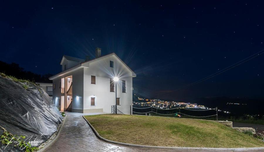 Apartamentos Buenavista Tineo Bagian luar foto