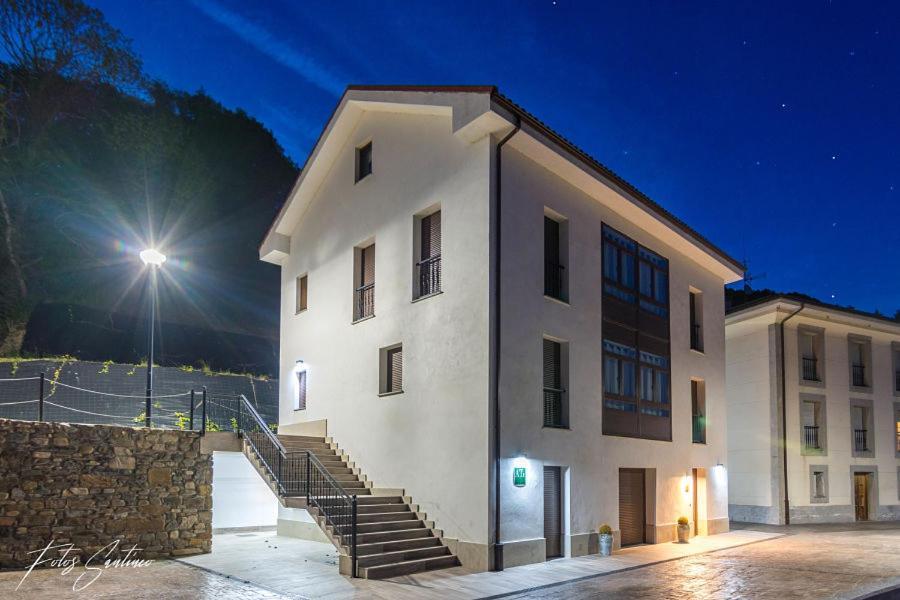 Apartamentos Buenavista Tineo Bagian luar foto